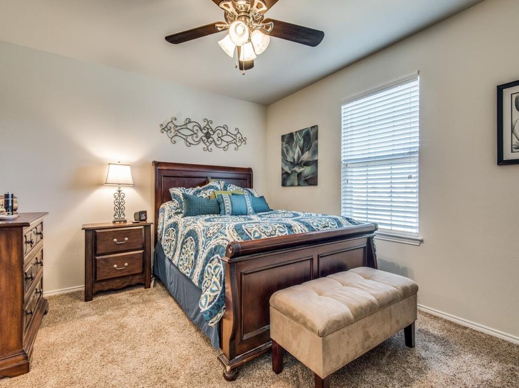 1604 Willoughby Way, Oak Point, TX 75068