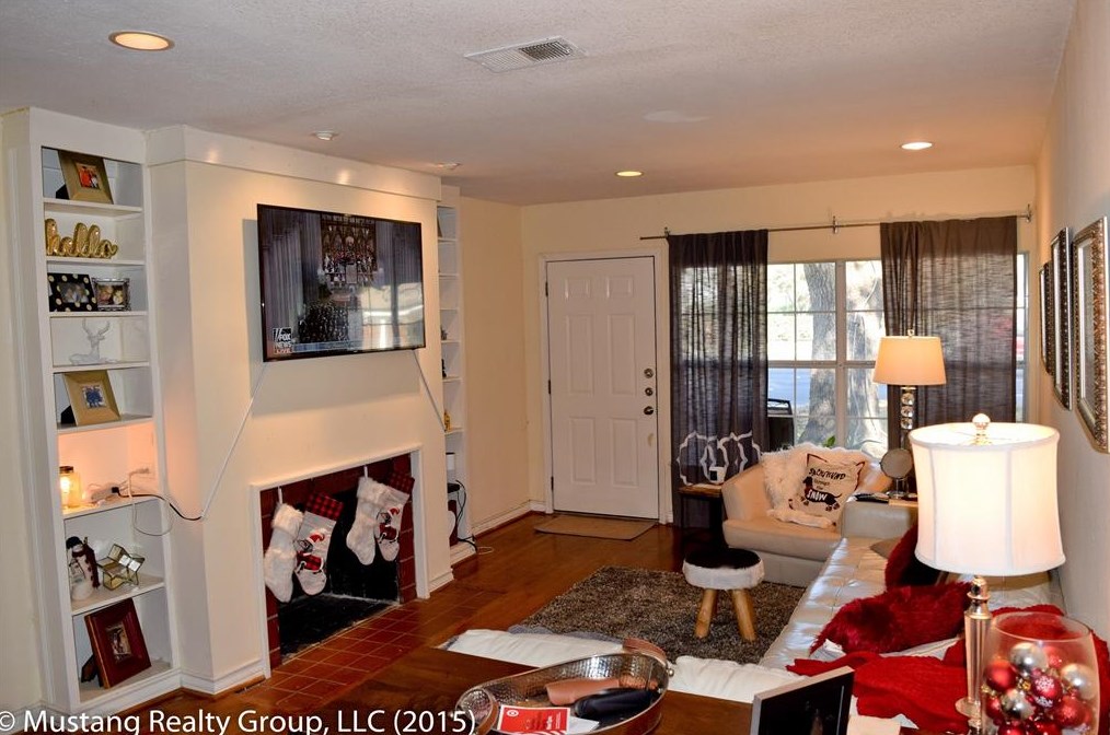 5126 Mockingbird Ln, Dallas TX  75209-5304 exterior