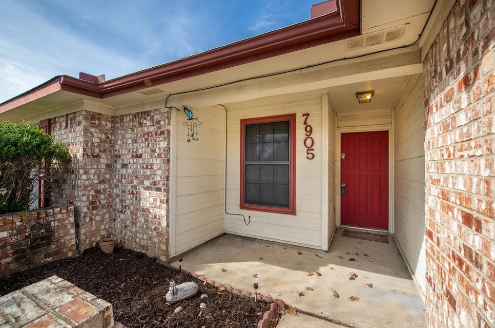 7905 Katie Ln, Fort Worth, TX 76148