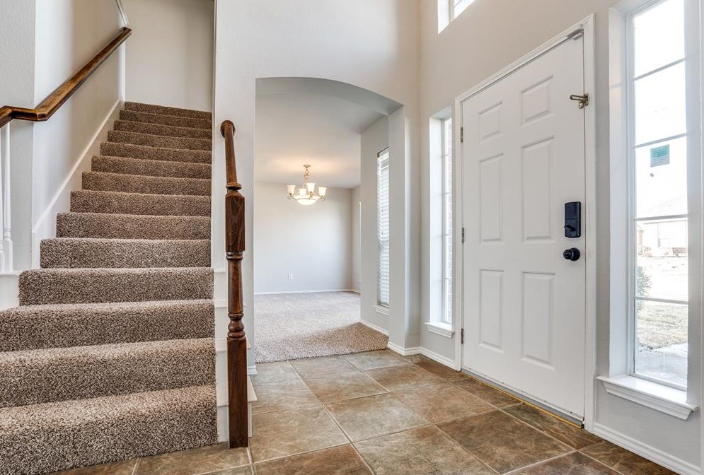 1417 Summerhill Dr, Carrollton, TX 75007