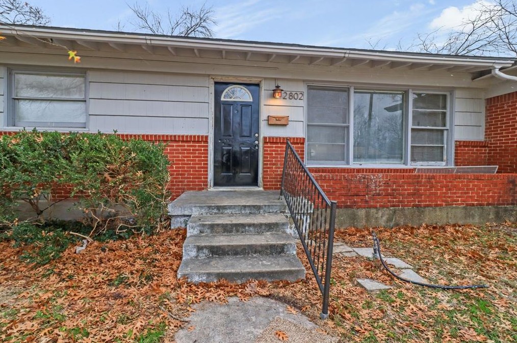 2802 Materhorn Dr, Dallas, TX 75228