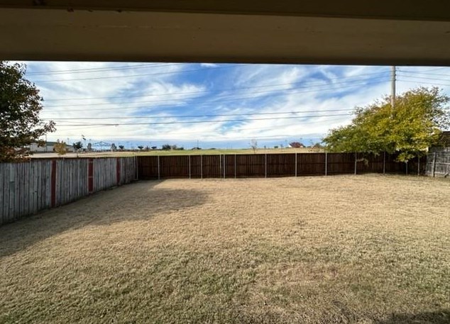 6804 Sayle St, Greenville, TX 75402