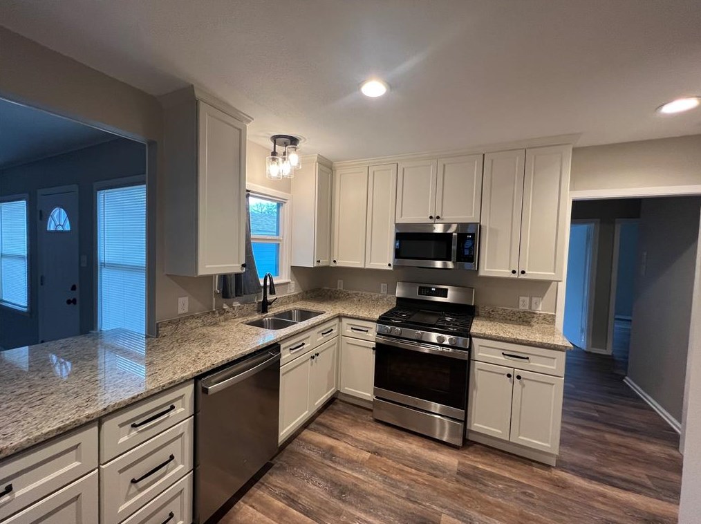2103 N Woods St, Sherman, TX 75092