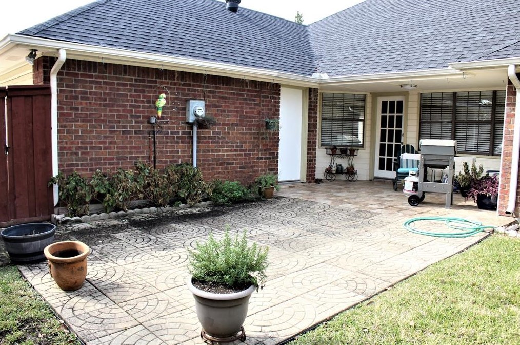 152 Highland Meadow Cir, Coppell TX  75019-5733 exterior