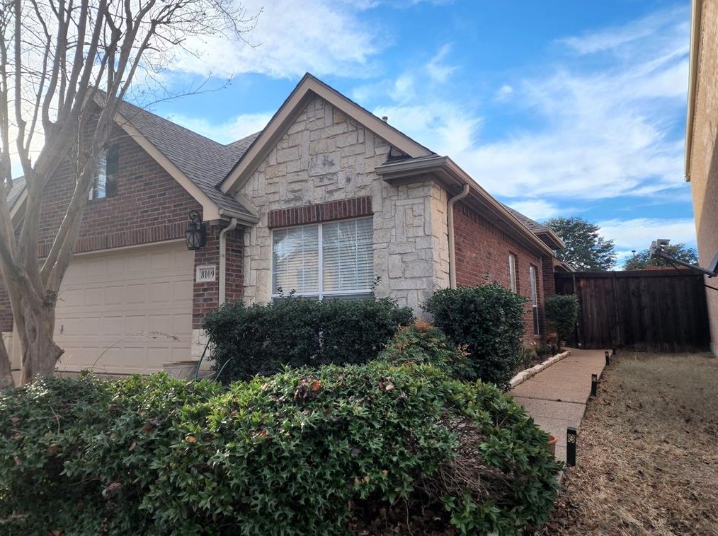 8109 Dogwood Ln, Irving, TX 75063