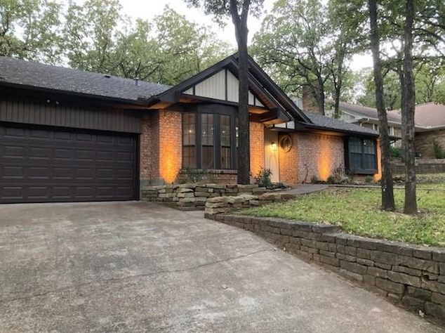 2817 Cresthaven Dr, Grapevine, TX 76051