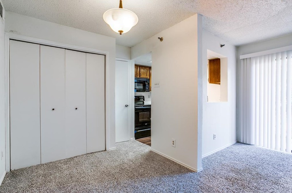 5916 Gaston Ave #201, Dallas, TX 75214
