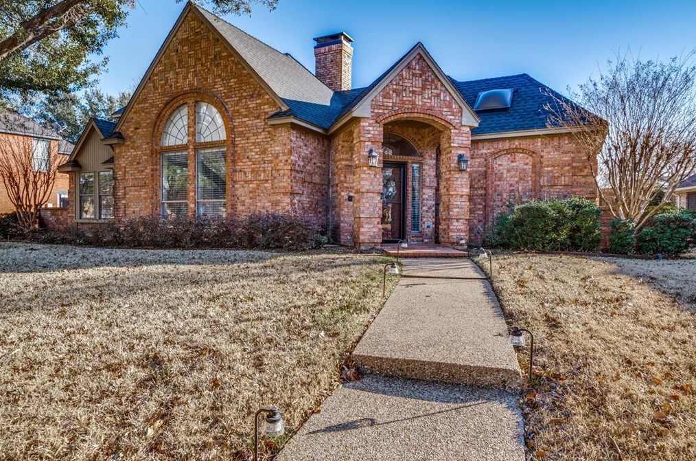 523 Cooper St, Grand Prairie, TX 75052-3405