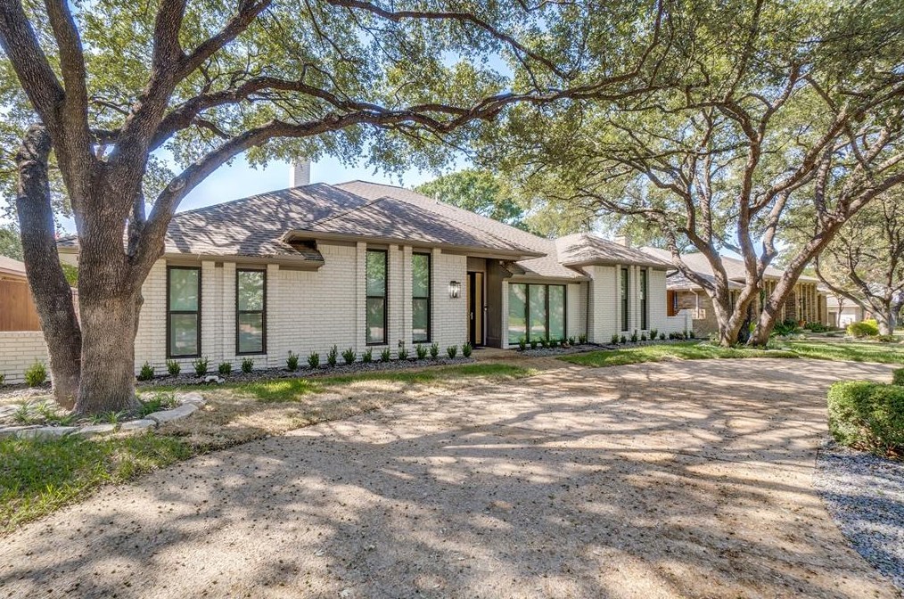 9408 Shady Valley Dr, Dallas, TX 75238-1432