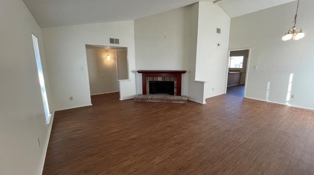 512 Justice St, Cedar Hill TX  75104-2238 exterior