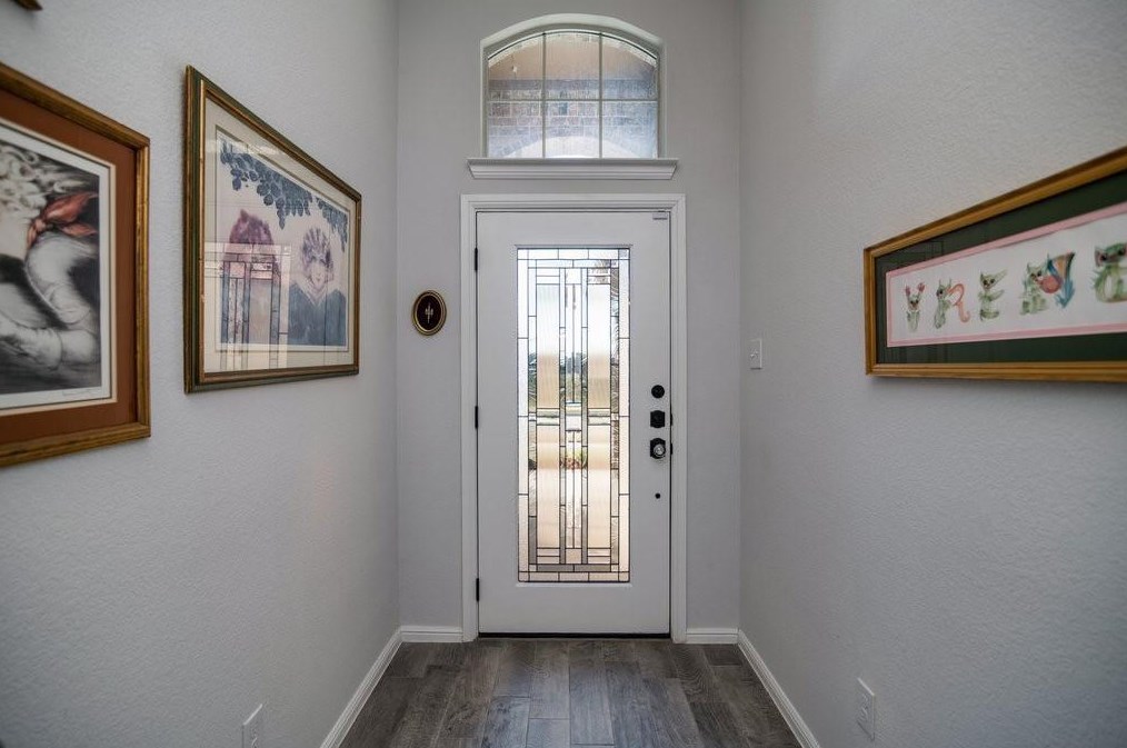 9304 Fox Hill Dr, Fort Worth TX  76131-4268 exterior