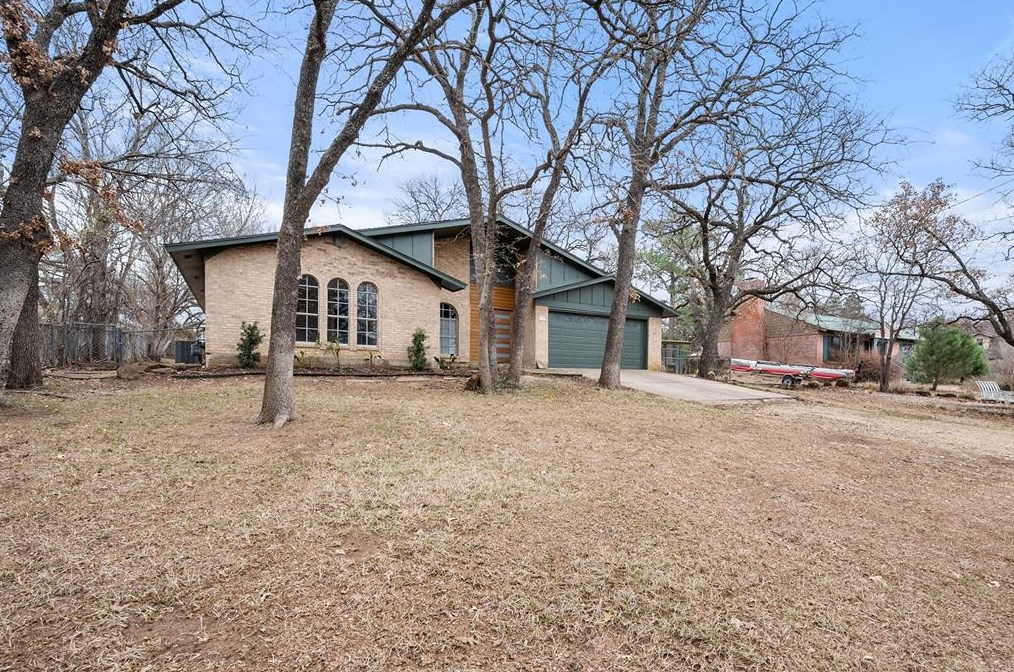 3710 Oakwood Dr, Grapevine, TX 76051
