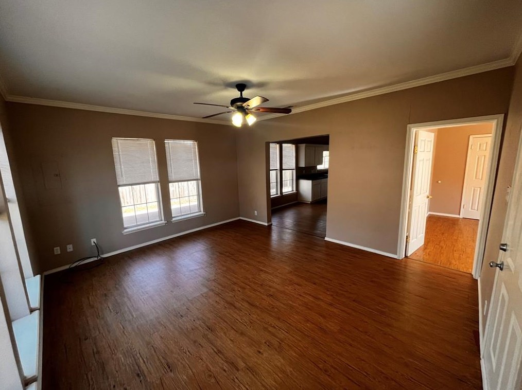 1504 Maloney St, Commerce, TX 75428
