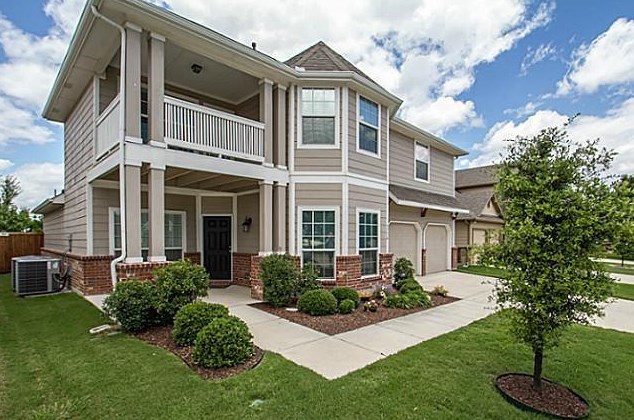 9756 Water Tree Dr, McKinney, TX 75070