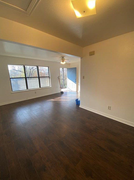 1415 N Austin St Apt 203, Denton, TX 76201