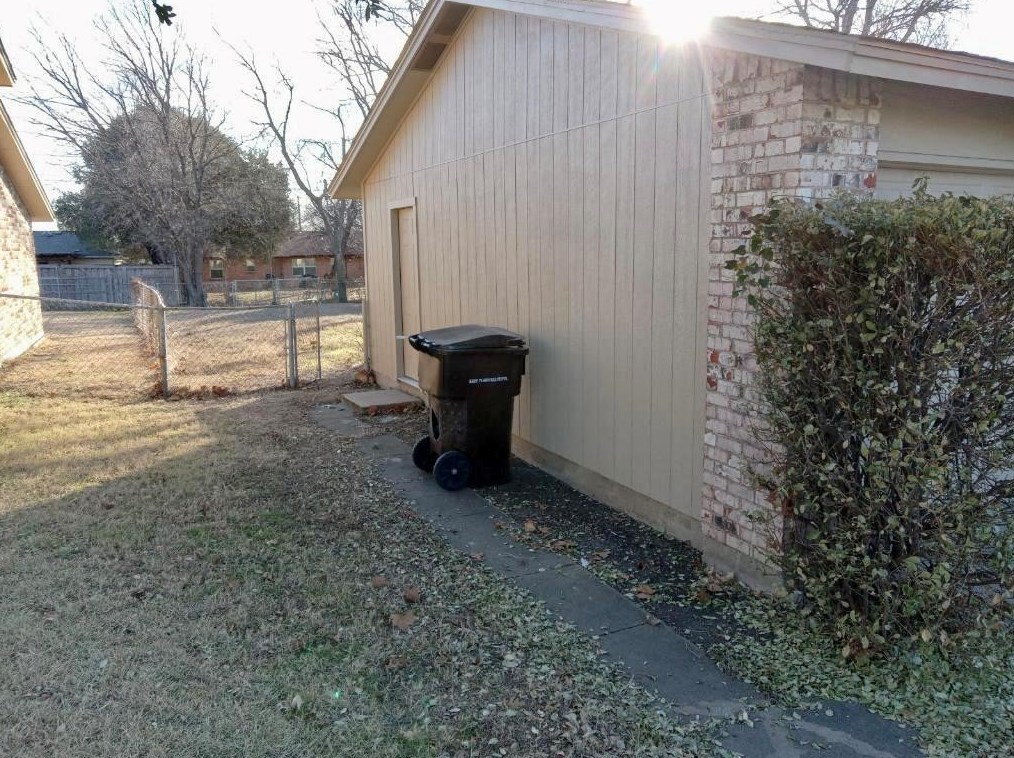 1808 Willow Ln, Plano, TX 75074