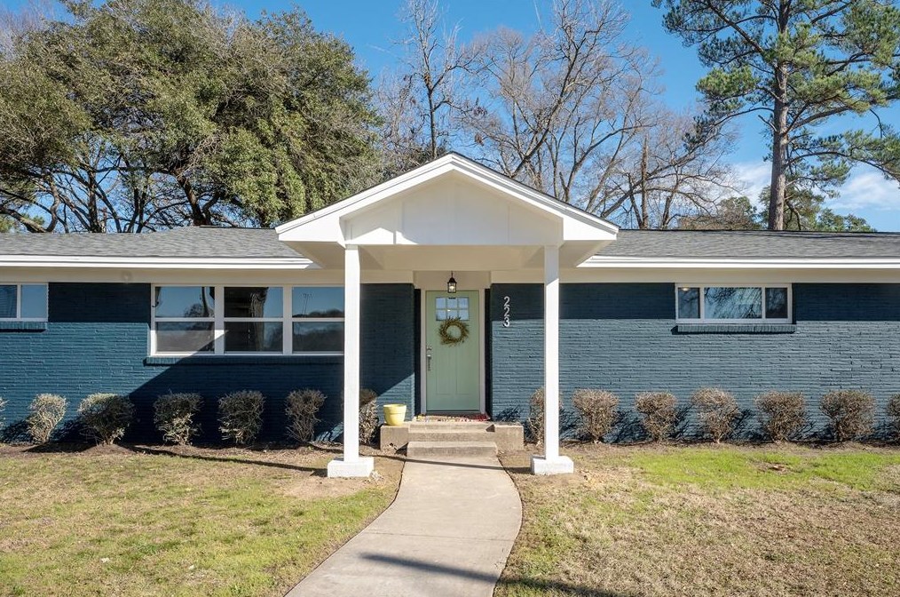 223 Laurel Rd, Athens, TX 75751