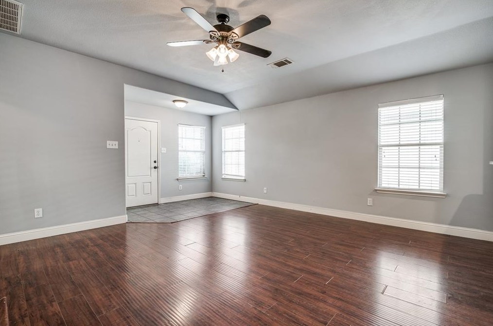 1300 Silver Maple Ln, Royse City, TX 75189-8153