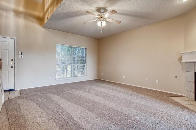 8112 Adcock Ct, Fort Worth, TX 76137