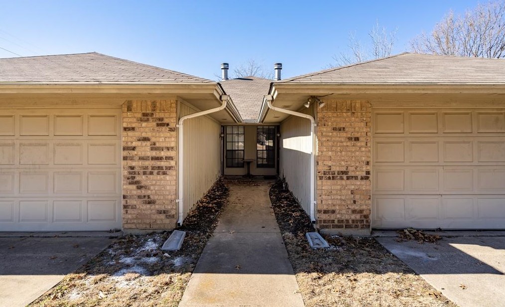 6424 Bramble Dr, Fort Worth, TX 76133