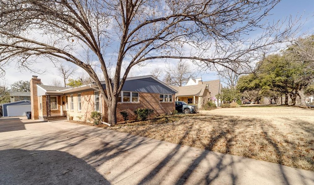 2536 Shirley Ave, Fort Worth, TX 76109