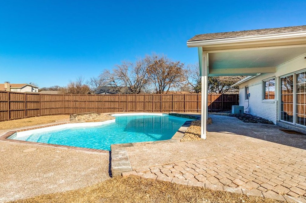 701 Via Del Rey, Mesquite TX 75150-3022 exterior