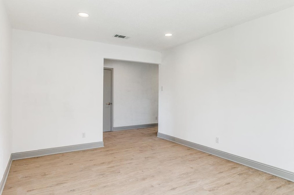 701 Via Del Rey, Mesquite TX 75150-3022 exterior