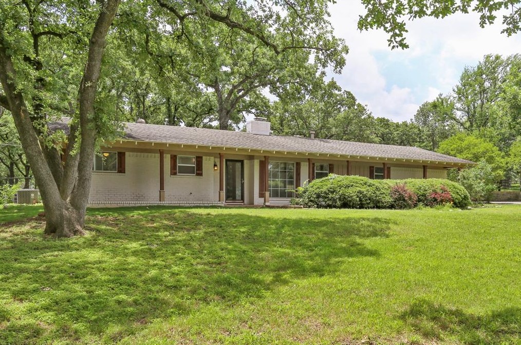 3103 Briar Ln, Grapevine, TX 76092