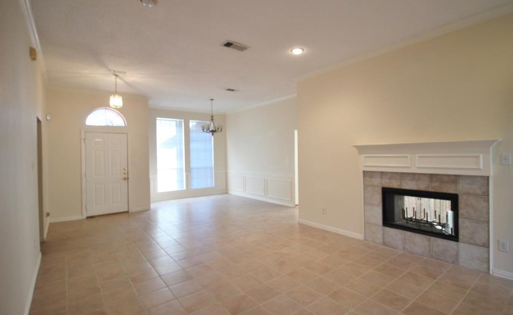 331 Morning Dove Dr, Duncanville, TX 75137