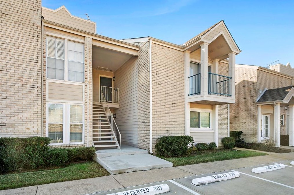 5881 Preston View Blvd Apt 261, Dallas, TX 75240