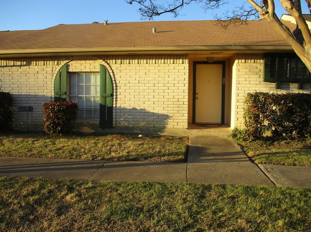 24 E Mountain Creek Ct #13, Grand Prairie, TX 75052