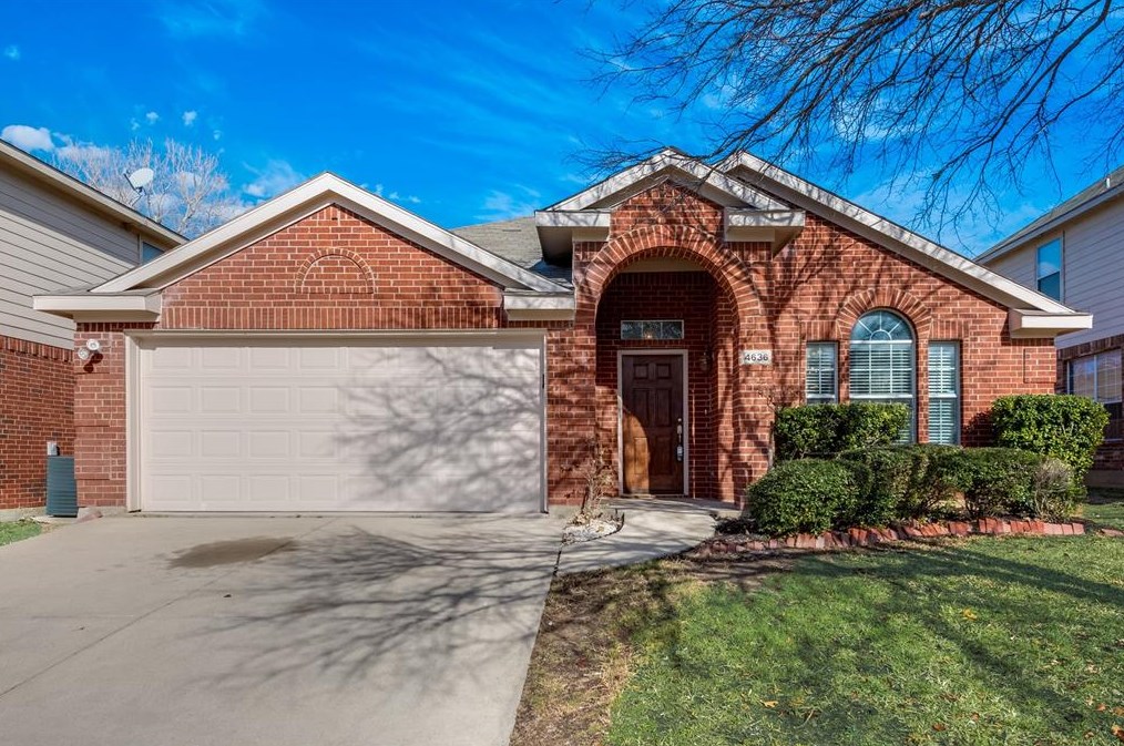 4636 Summer Oaks Ln, Fort Worth, TX 76123