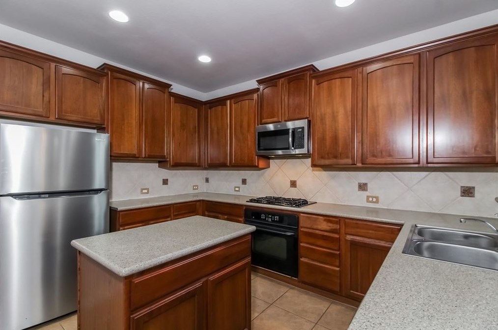 4325 Thorp Ln, Keller TX  76244-5892 exterior