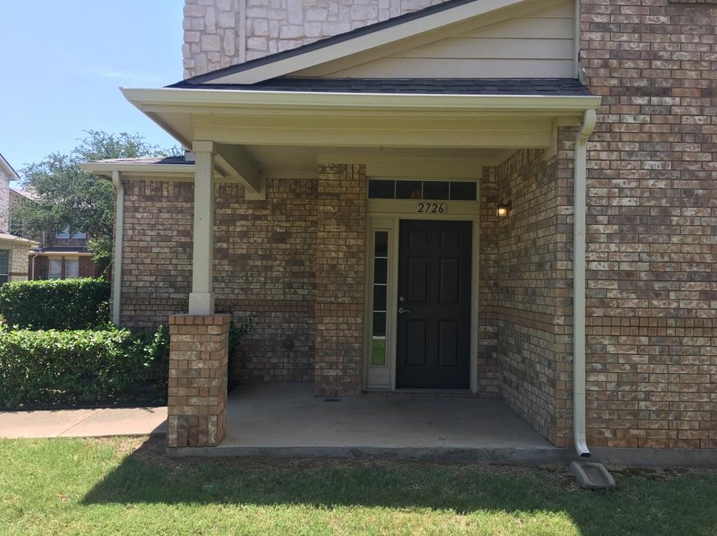2726 Hyde Park Dr, Grand Prairie, TX 75050