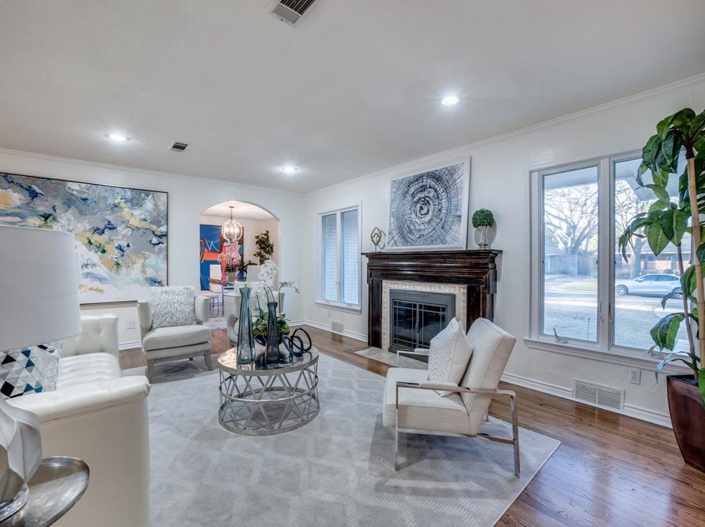 6106 Meadow Crest Dr, Dallas TX  75230 exterior