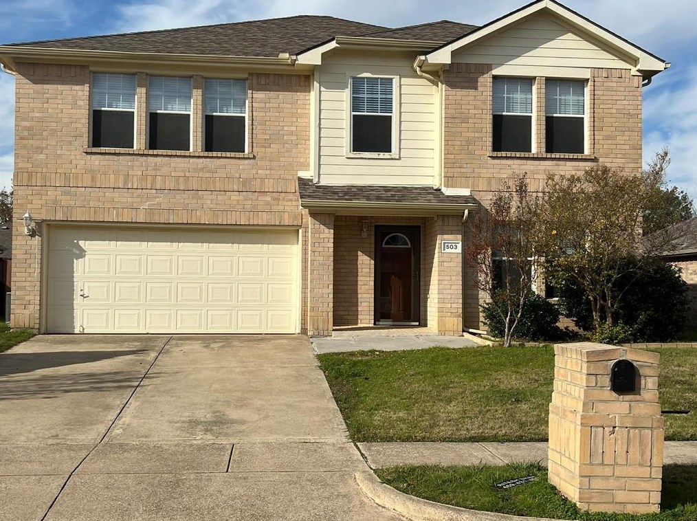 503 Angela Ln, Euless, TX 76039