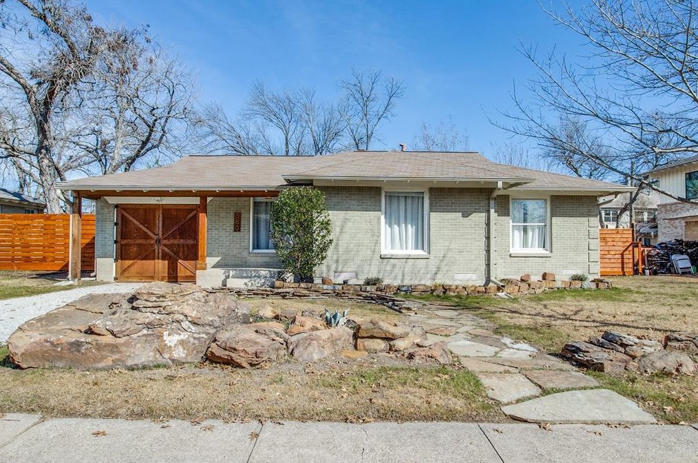 580 Peavy Rd, Dallas, TX 75218