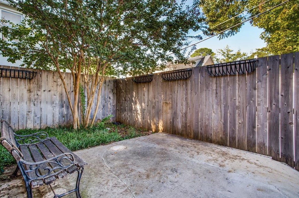 4558 Roland Ave, Dallas TX  75219-1617 exterior