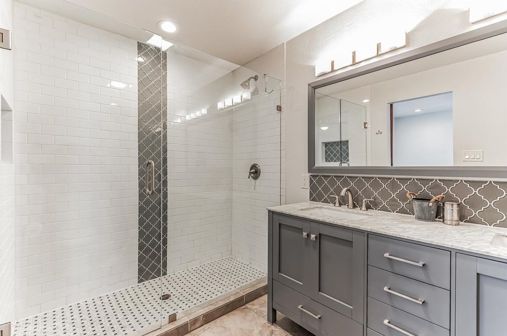 1008 White Ave, Mckinney TX 75069-1750 exterior