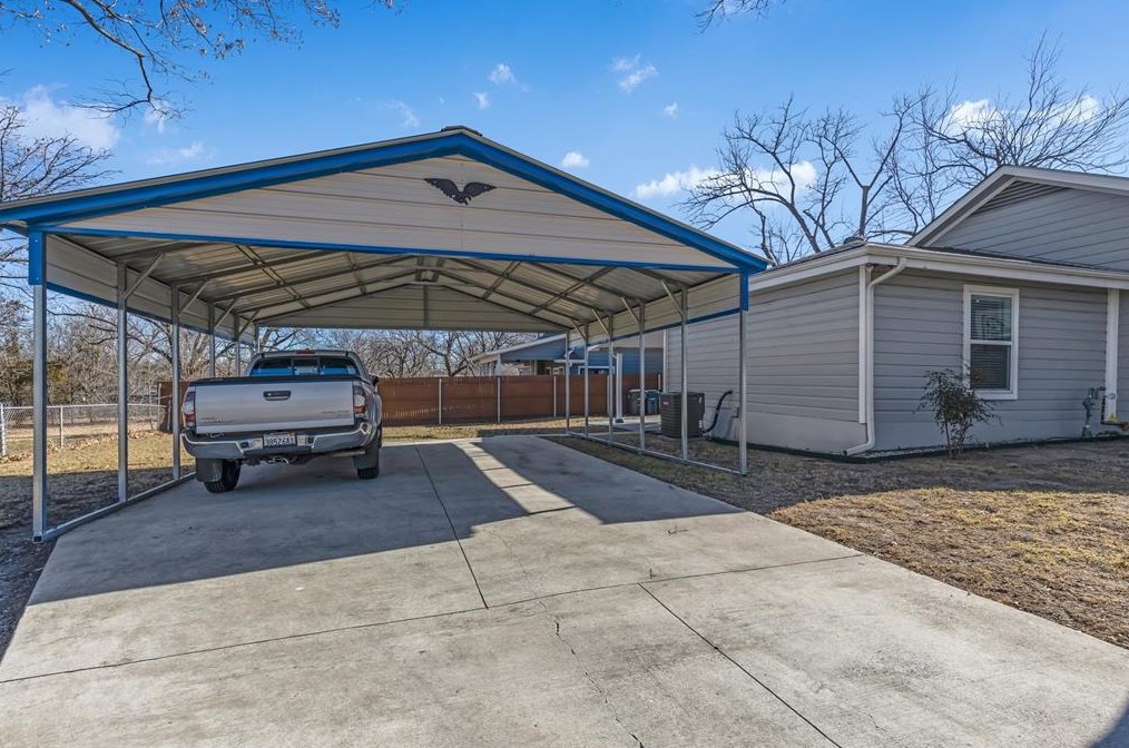 1008 White Ave, Mckinney TX 75069-1750 exterior