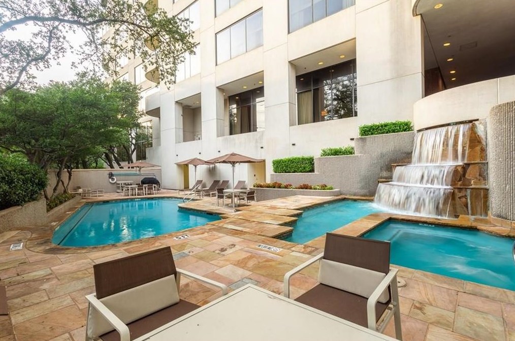 3510 Turtle Creek Blvd, Dallas TX  75219-5557 exterior