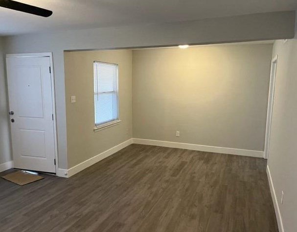 1909 Dorothy Dr, Grand Prairie TX  75051-3707 exterior
