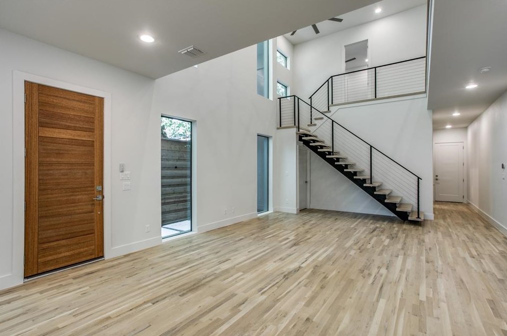 4633 Manett St, Dallas, TX 75204