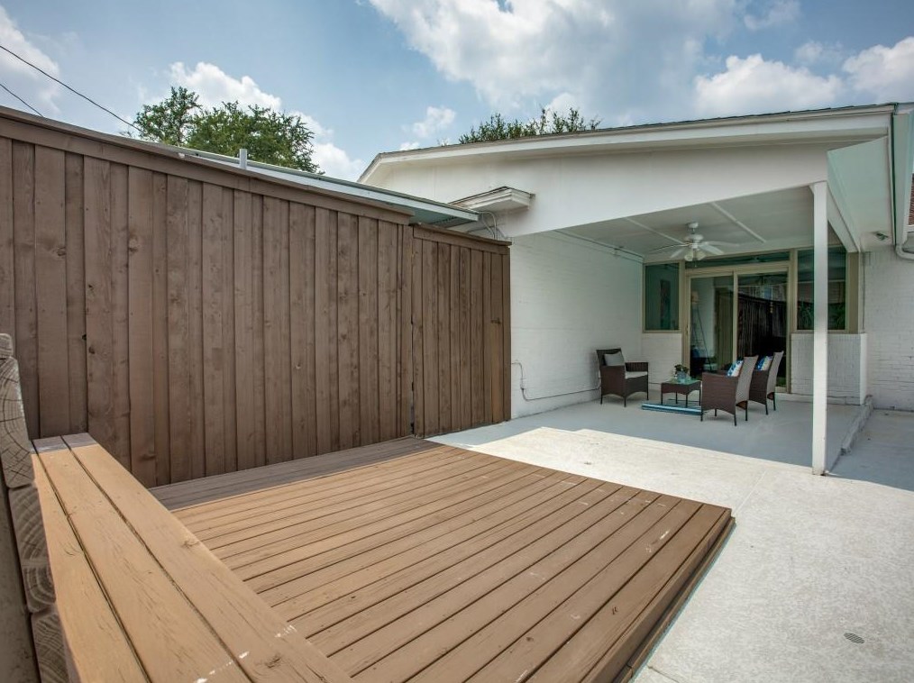 8434 Bellingham Dr, Dallas, TX 75228