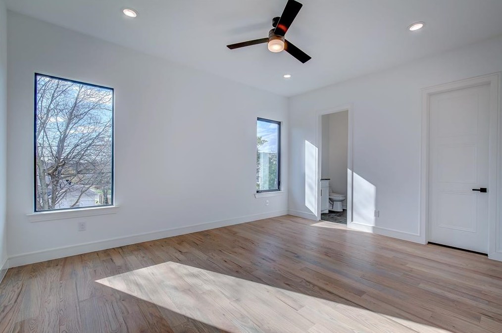 4530 Stigall Dr, Dallas TX 75209-3854 exterior