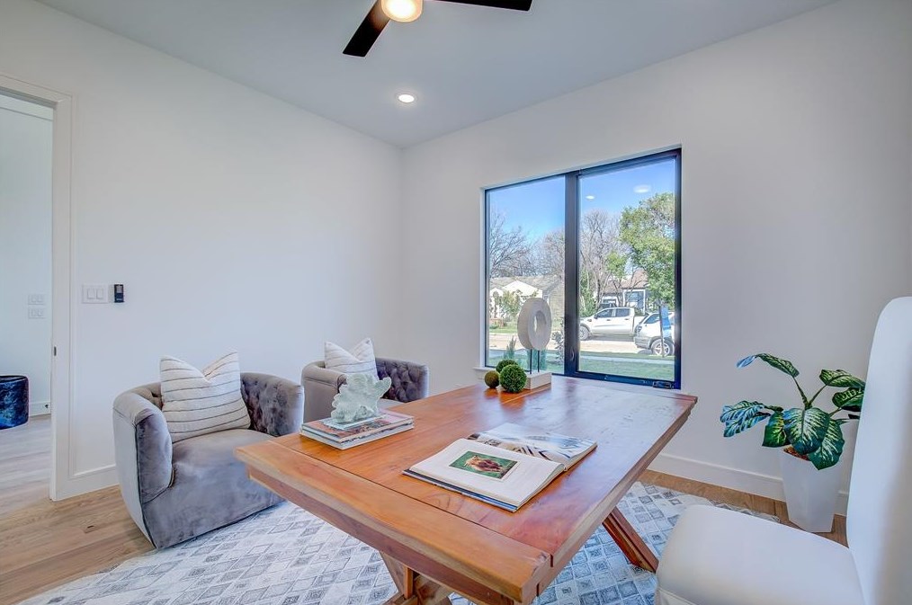 4530 Stigall Dr, Dallas TX 75209-3854 exterior