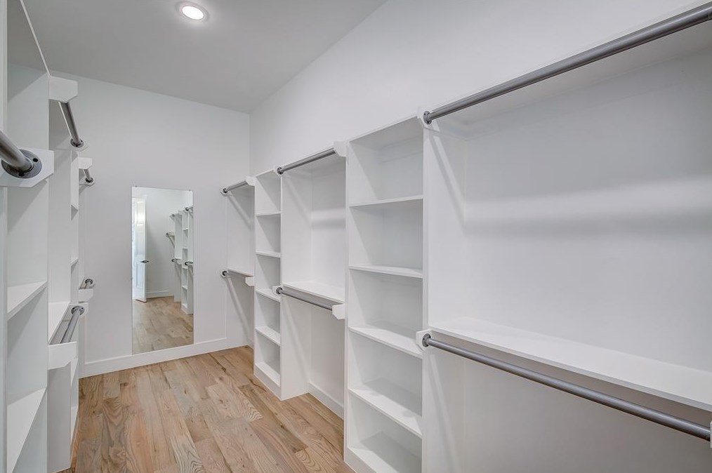 4530 Stigall Dr, Dallas TX 75209-3854 exterior