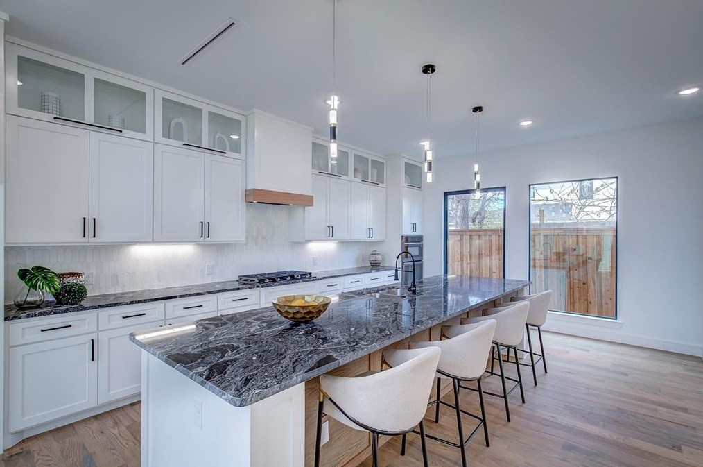 4530 Stigall Dr, Dallas TX 75209-3854 exterior