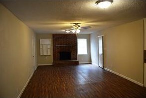 6820 Gary Ln, Fort Worth, TX 76112
