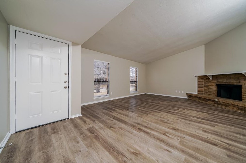 9202 Linda Vista Dr, Rowlett TX  75088-4427 exterior